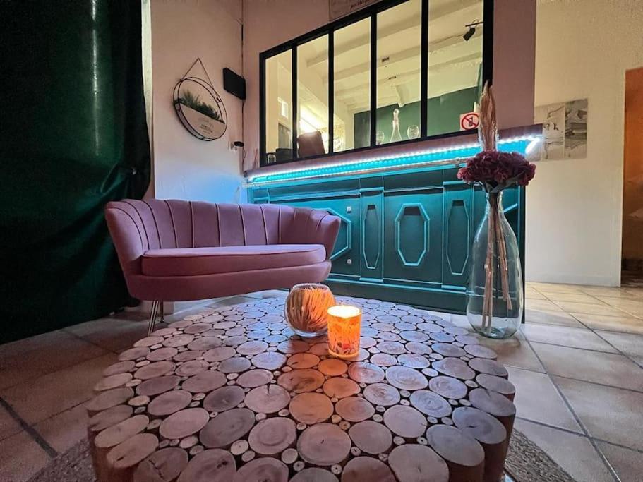 Suite Romance - Jacuzzi Moret-sur-Loing Exterior foto